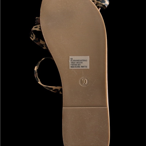 Shade & Shore Brown Sandals Minimalist Design - Picture 3 of 3